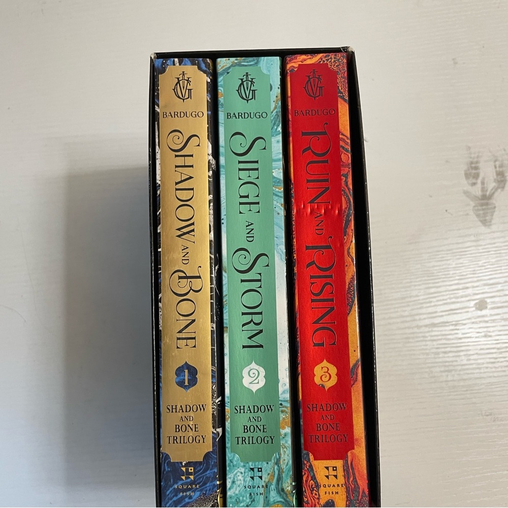 shadow and bone bookbox series by leigh bardugo